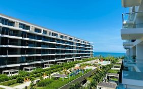 !Condominio de Lujo! Playa + Piscinas + Natural